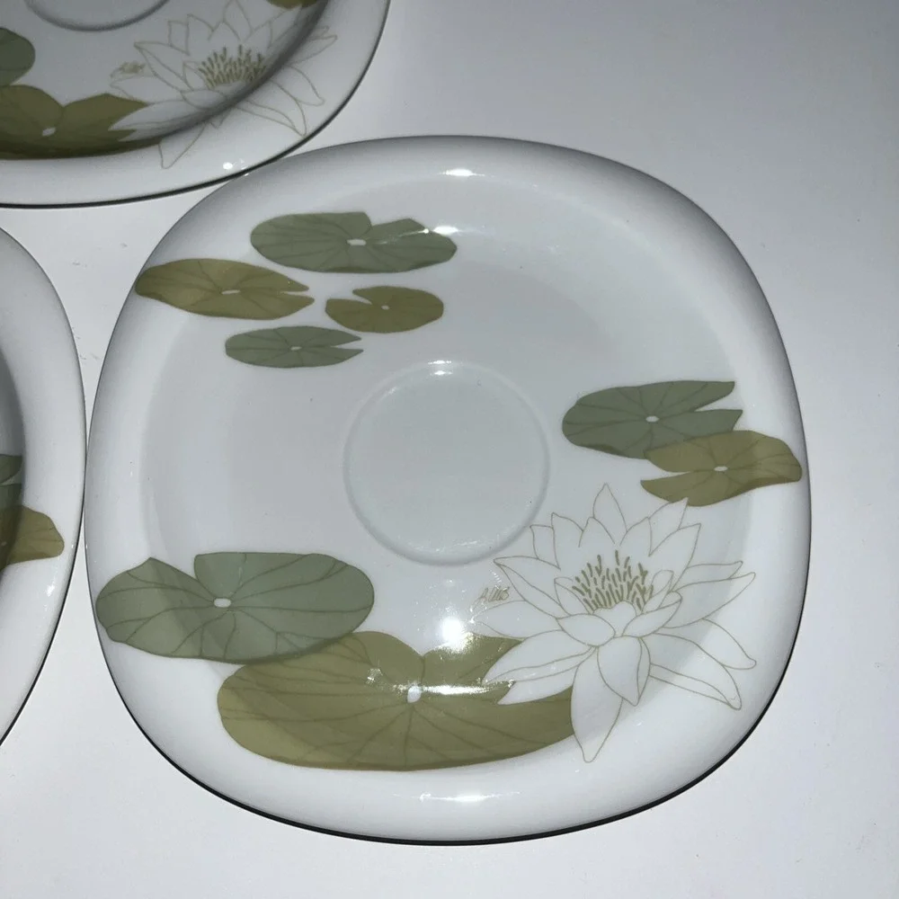 Timo Sarpaneva for Rosenthal. Rare Suomi porcelain 3 ~ Side plates, 1970s- 1980s